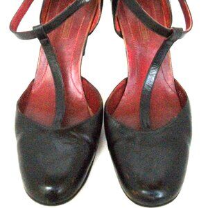 Giorgio Armani Vintage '70's Black Leather T-Strap Side-Button Pumps 37M7M